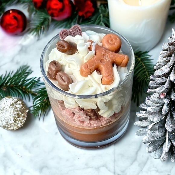 ⚠️SALE Candle // Handmade Gingerbread Man Soy Wax Candle SEND OFFERS🥳 - Picture 4 of 5